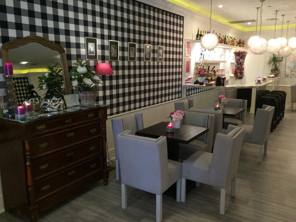 Hotel Javea Luaran gambar