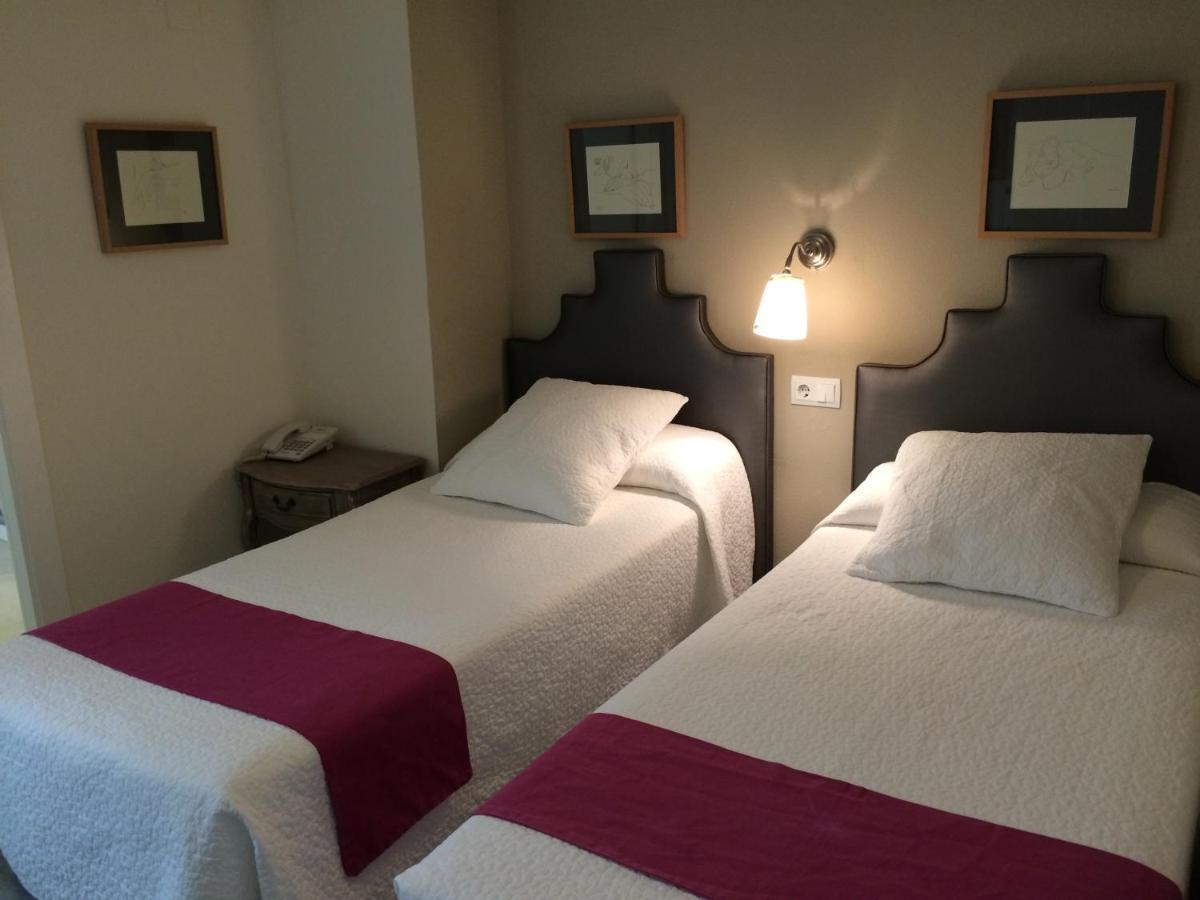 Hotel Javea Luaran gambar