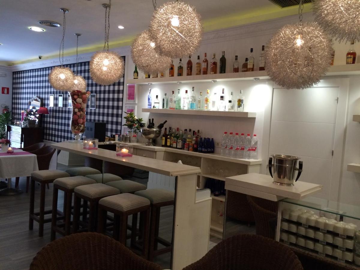 Hotel Javea Luaran gambar